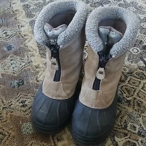 Sorel Size 6 Snow boots Good used condition